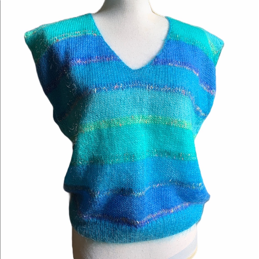 Vintage Blue Mohair Short-Sleeve Sweater Vest..Very Pretty💝